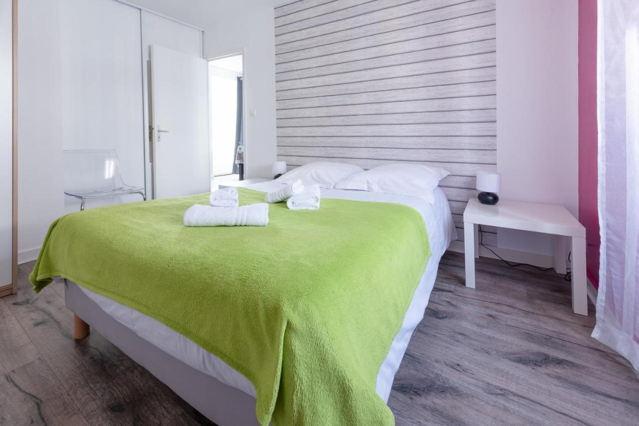 Ker Uhel - Charmant Appartement Plein Centre Saint-Renan Екстериор снимка